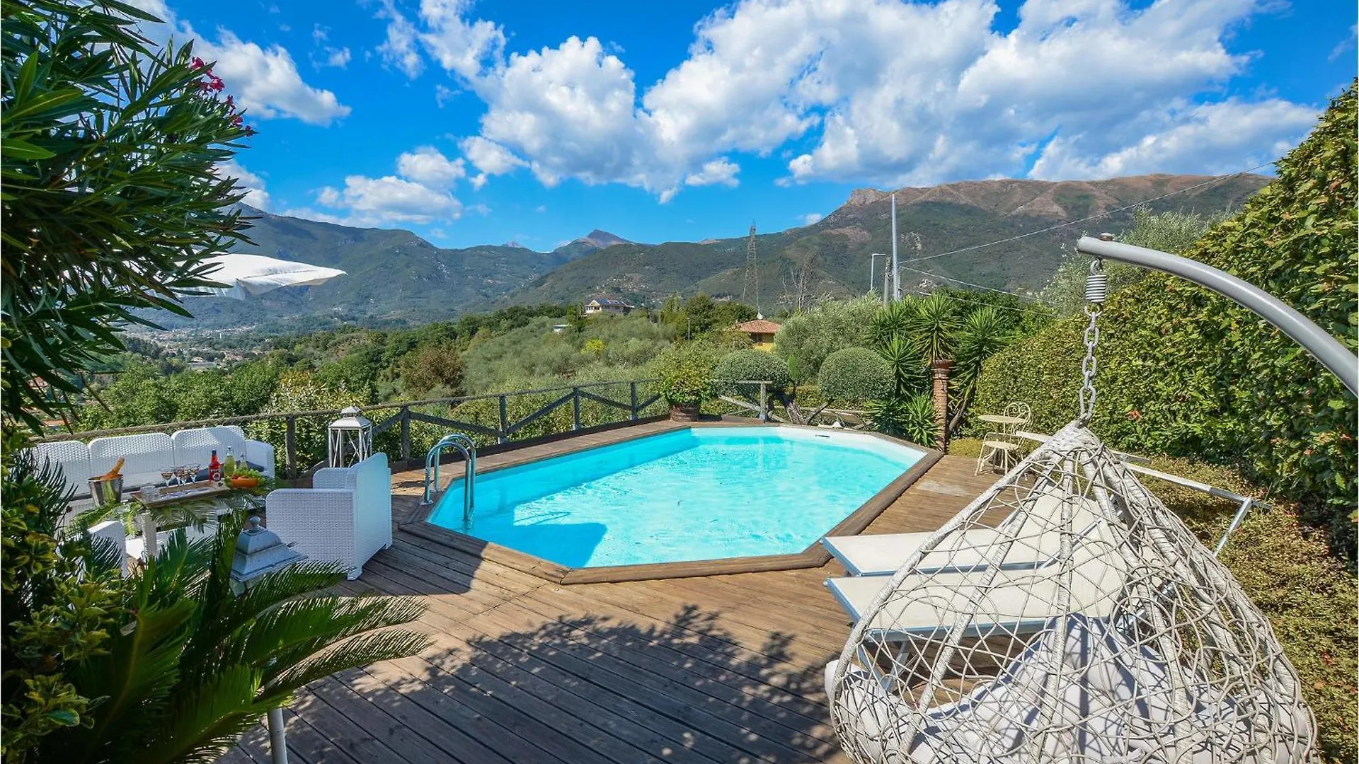 Amazing Home In Camaiore Corsanico-Bargecchia Italia